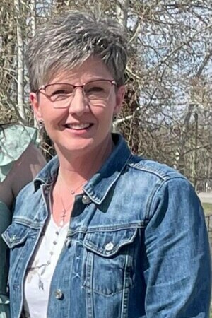 Photo of Kelly McRae